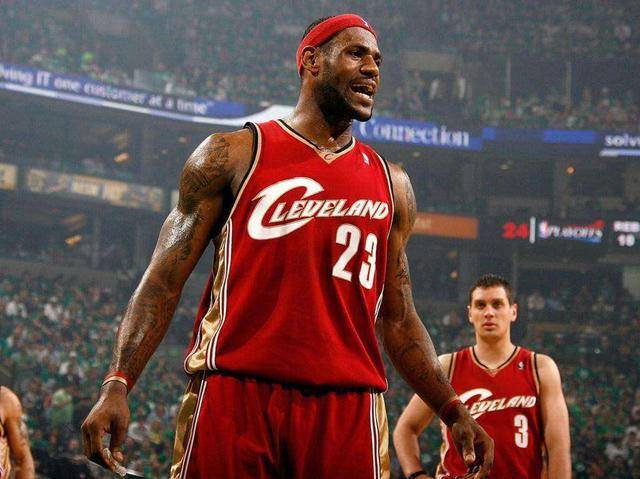 收缩站位 收缩站位